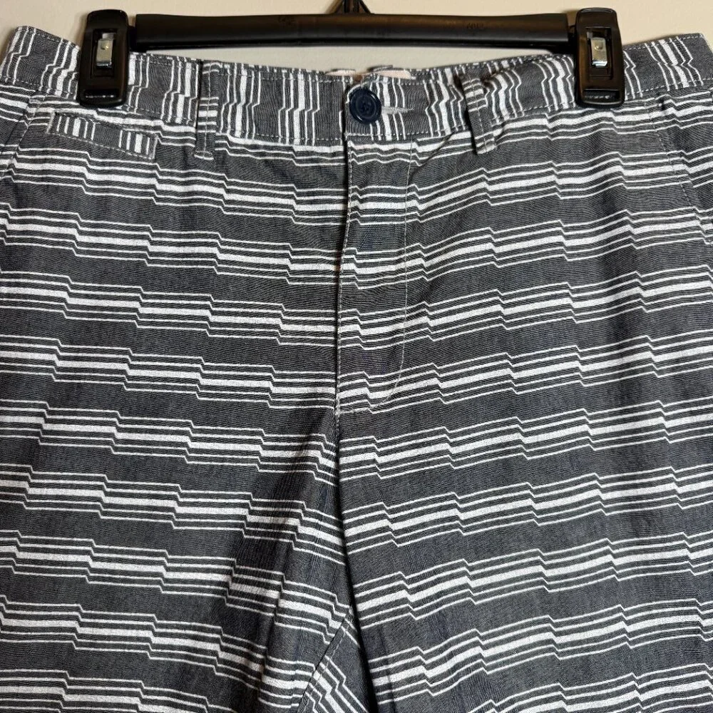 Original Penguin Striped Chino Shorts Men's 31 Gray Preppy Golf Outdoor 7.5